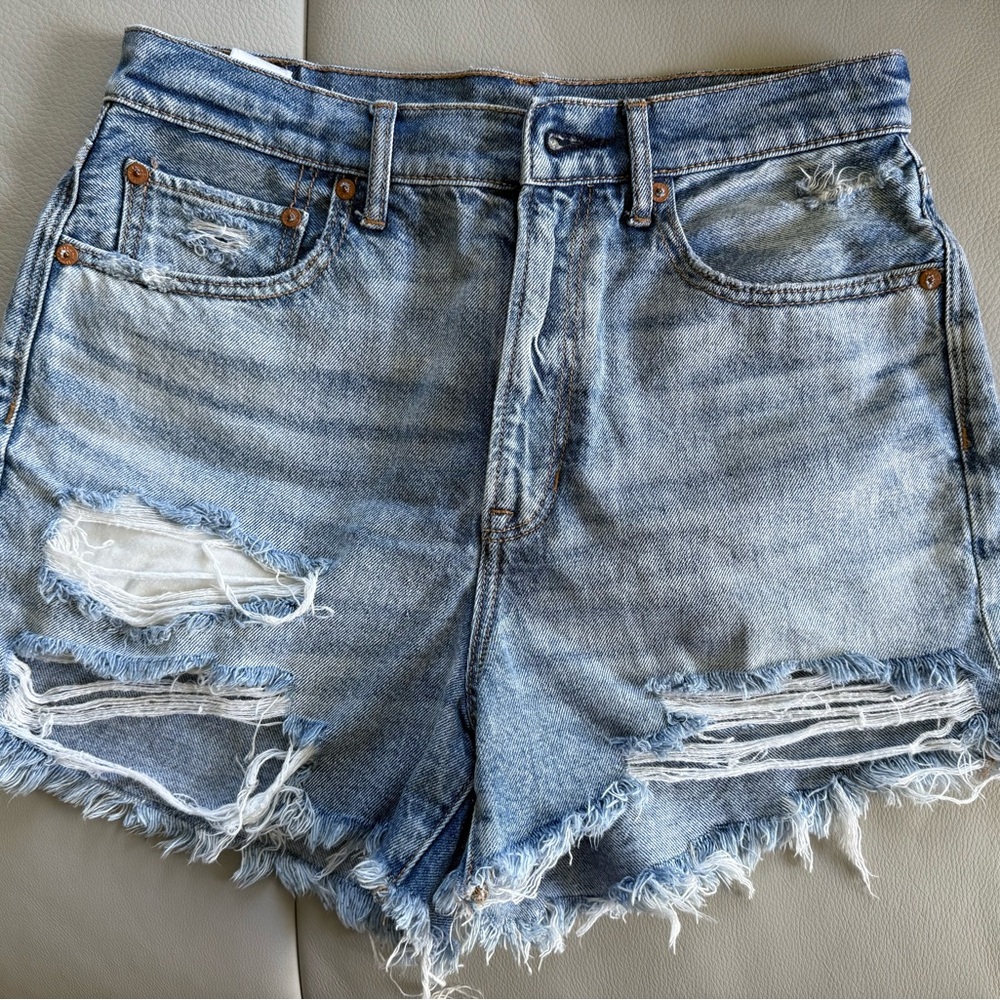 American Eagle Highest Rise 90s Boyfriend Short